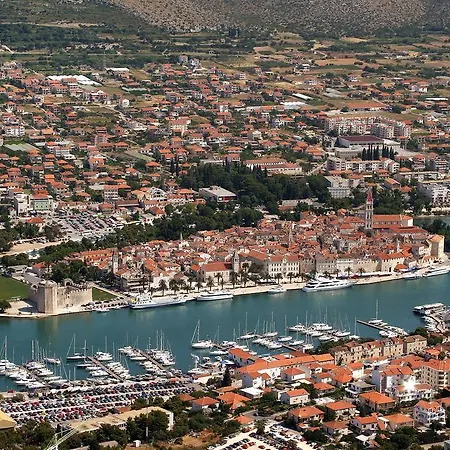 Eva * Trogir